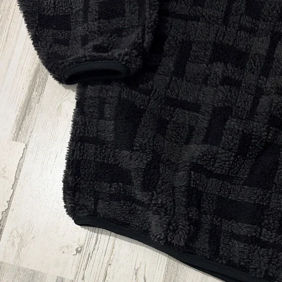 Vintage Columbia Black Geometric Fleece Pullover Made in USA. XL - Picture 4 of 10